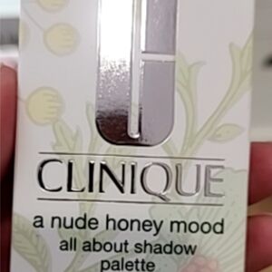 Clinique Nude Honey Mood Eyeshadow Palette - Beige & Warm Tan